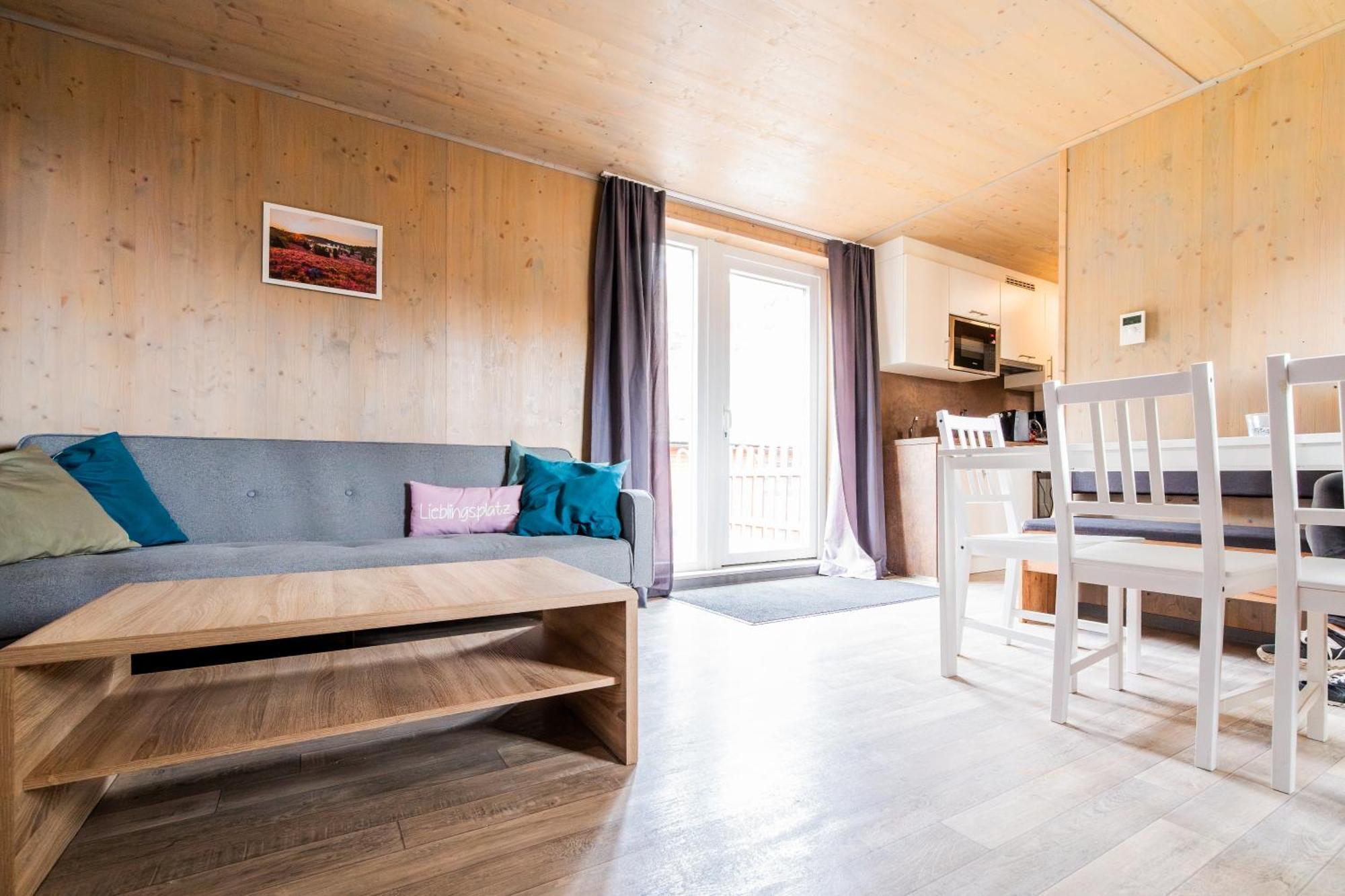 Naturcamping Lueneburger Heide - Chalets & Tiny Haeuser โซลเทา ภายนอก รูปภาพ